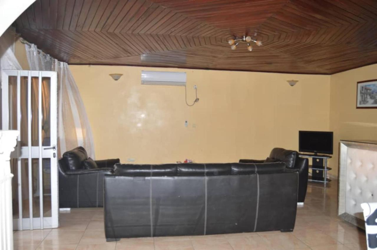 Residence Hoteliere Borel Denver Douala Exterior foto